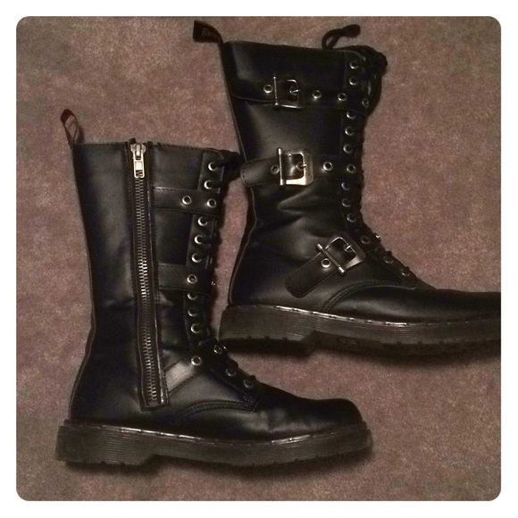demonia combat boots